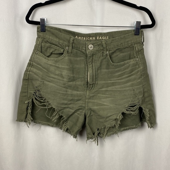 AMERICAN Eagle Green Distressed Highest Rise Mom Short - Size 8 - Picture 4 of 12